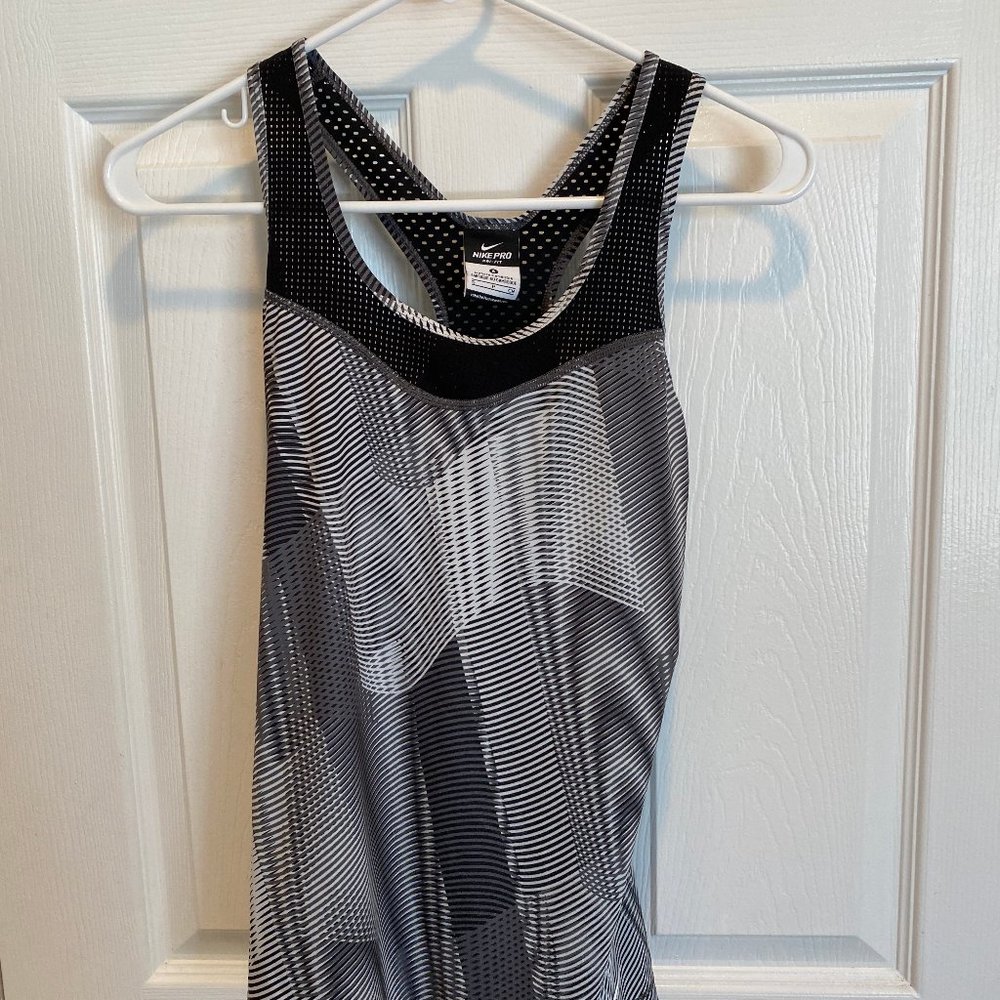 Never Worn Nike Pro Tank Top